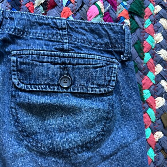 Y2K Old Navy Blue Jean Denim Bermuda Shorts Women's Size 6 Summer Vacay Beach - Picture 11 of 16